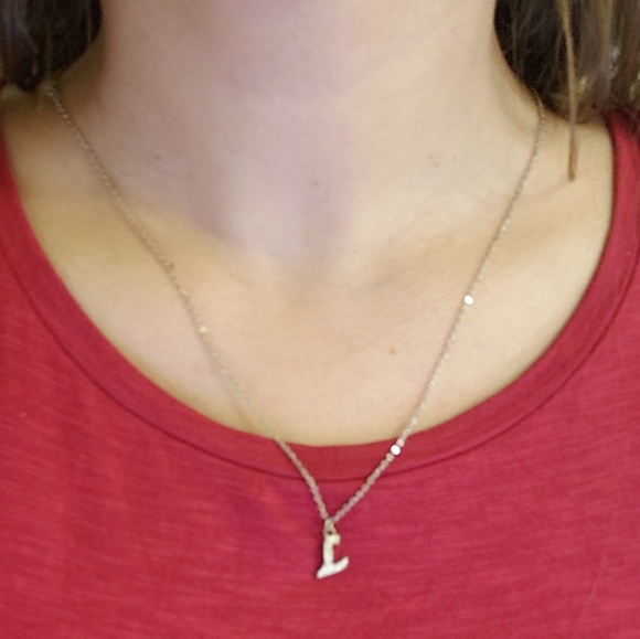 💲💲Silver "L"  Necklace💲💲 - Picture 2 of 3